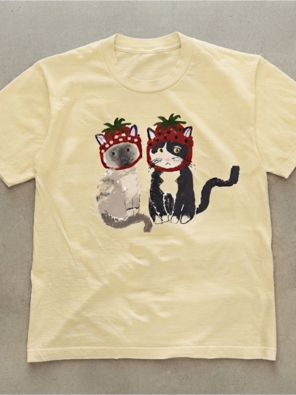 Strawberry Cat Print Graphic Tee Gildan Cotton Crewneck Casual